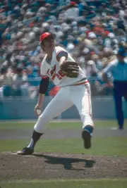 Pitcher Bert Blyleven Minnesota Twins pitches at a Major League Ba- Old Photo 1