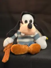 Pirate Goofy 9" Plush With Sword Pirates of the Caribbean Bean Bag Collectible
