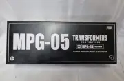 Hasbro Collectibles Transformers Takara Tomy Masterpiece Field Fighter MPG-05