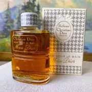 Vtg MISS DIOR 1 oz Bath Oil Huile le Bain Christian Dior NEW Old Stock perfume