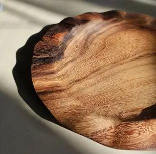 Wooden plate flower shape