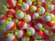 25 SMALL ROUND SNAP ON STYROFOAM ICE FISHING FLOATS BOBBERS PANFISH TROUT CHOOSE
