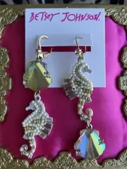 Betsey Johnson Surfmaid Iridescent Scallop Shell White Seahorse Beaded Earrings