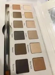 CARGO COSMETICS Around The World 12 Eye Shadow Palette With Dual Sided Brush