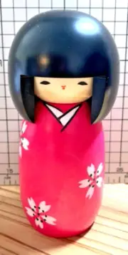 Kokeshi Dolls Japanese crafts made by Usaburo cherry blossom pattern Height 14cm