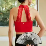 QUEEN YOGA瑜伽蕾絲縷空短版運動背心(附可拆式胸墊)