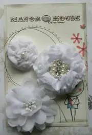 WHITE Layered Designs 3 Mixed Flowers Pack - Fabric 45-70mm across Manor House