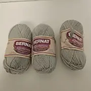 Bernat Kashmere Silky Soft Acrylic Yarn 2.5oz Silver Grey Lot of 3 (2)