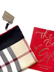 Classic Burberry Silk Wrap House Logo Beige Check Black Red Border Scarf NWT