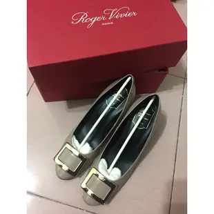 Roger vivier RV 大象灰 圓頭 高跟鞋 6.5CM GREY 方扣鞋 Belle de Nuit漆皮 婚鞋