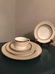 Mikasa Corsica 5 Piece Place Setting NEW IN BOX