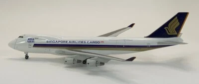 Dragon Wings Singapore Airlines Cargo "MegaArk" 9V-SFD B 747-412FSCD 1:400