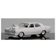 DDA 1:24 Scale Custom Slammed XY GTHO Ford Plastic Model Kit DDA243K