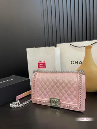 【二手包包】配Chanel 限定款 珠光Leboy 高級工匠打造 Lebou是卡爾·拉格斐老佛爺在ChaneNO147848