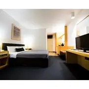Sandown Regency Hotel & Apartments