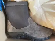 Vibram Merrell Arctic Grip Traction Boots Sherpa lined Mens Size US 12 Wide NEW!