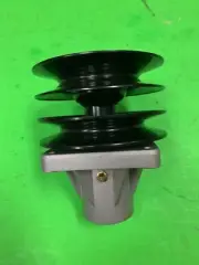 New Cub Cadet MTD Troy Bilt 46" Deck 800 Spindle Assembly 918-0117 618-0012