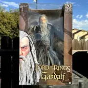 NECA Lord of the Rings Gandalf 20" Inch Deluxe Talking Epic Figure 2005 - NOS