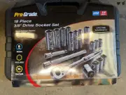 Pro-Grade 3/8" Drive Metric Chrome Head Ratchet & Socket Set, 18 Pieces