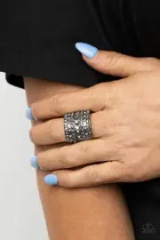 Paparazzi Target Locked BLACK Ring!