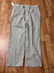 NWT Men's Dockers Khaki Straight Fit Stretch Pleated Pants Size 36x30