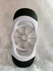 Apple slicer corer