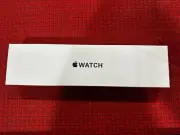 Apple Watch SE GPS 40mm Silver Aluminum Case Midnight Sport Band