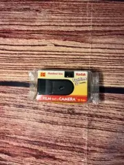Vintage Kodak Funtime 35mm Disposable Camera 24 Exposure Expired 10/1998