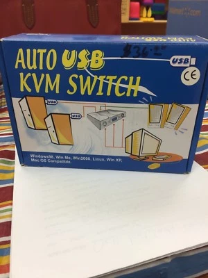 Auto USB KVM Switch (Includes Cables)