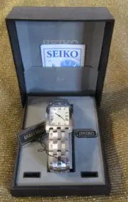 Seiko Wrist Watch 7N39-0AP0 (NEW OLD STOCK) W/Date Stainless Steel w/TAGS & BOX