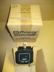 OEM Mopar J3236185 quartz clock 1980-1988 American Motors Corp, Jeep, NOS