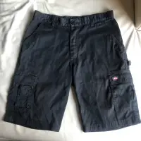 在飛比找蝦皮購物優惠-保證正品 Lee cooper 黑色 休閒短褲 五分褲 si