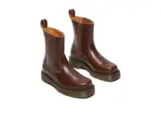 Woman's Boots Dr. Martens Amaayah Lo Leather Bex Pull-On Boots