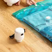 Vacuum compression bag electric pump suction pump Mini Vacuum Sealer Machine Spa