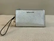 Michael Kors Wristlet Clutch Metallic Silver Jet Set $128.00 NWT