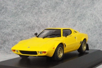 1/43 Lancia Stratos Stradale / Yellow Minichamps