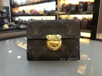 在飛比找Yahoo!奇摩拍賣優惠-::MINI名牌精品店:: LV M58013*2 老花 字