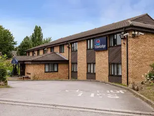 旅屋飯店 - 巴恩斯利 Travelodge Barnsley