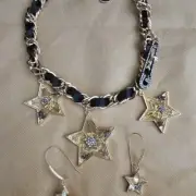 ⭐NWT Betsey Johnson Celestial Gold Star Ribbon Necklace & Earrings Set⭐️