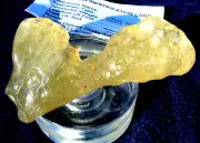 Libyan Desert Glass Meteorite Tektite impact specimen( 505 crt)very unique shape