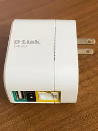 在飛比找Yahoo!奇摩拍賣優惠-D-link-897c 網路分享器，微型無線網路wifi，可