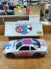 STP 25th Anniversary Bobby Hamilton #43 1:24 Diecast RICHARD PETTY 1996 NIB