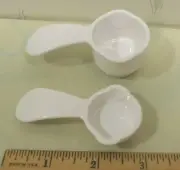NEW Tupperware MINI TEASPOON & TABLESPOON Measuring Spoon WHITE Magnets PAIR