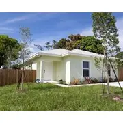 Palm Beach Getaway With Hot Tub & Mini Golf Near Beaches, Downtown, And Shopping