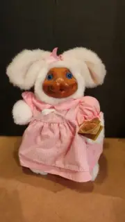 1992 Robert Raikes "Paulette" Bunny