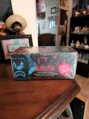 Funko Hot Topic Pennywise Box Exclusive Rare Unopened Vaulted HTF