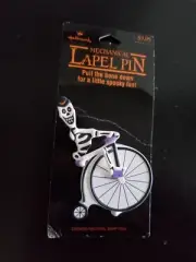 Hallmark Halloween Skeleton Pin Pull String Wind Up Motion Toy Pedals Bike VTG