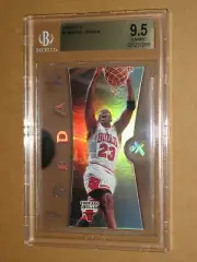 BGS 9.5 2006 2007 MICHAEL JORDAN SKYBOX FLEER E-X EX 4 MJ REFRACTOR CARD