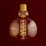 William & Watson Globe Edison Large Light Bulb Industrial 95mm Round Shape with Spiral Filament. 40W E27 ES Screw Fitting with Amber Glass 2200K (Large 95mm Width) (Pack of 1)