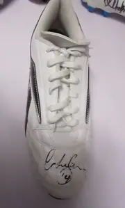 COLLINGWOOD : LUKE BALL SIGNED REEBOK FOOTBALL BOOT - WHITE - RIGHT
